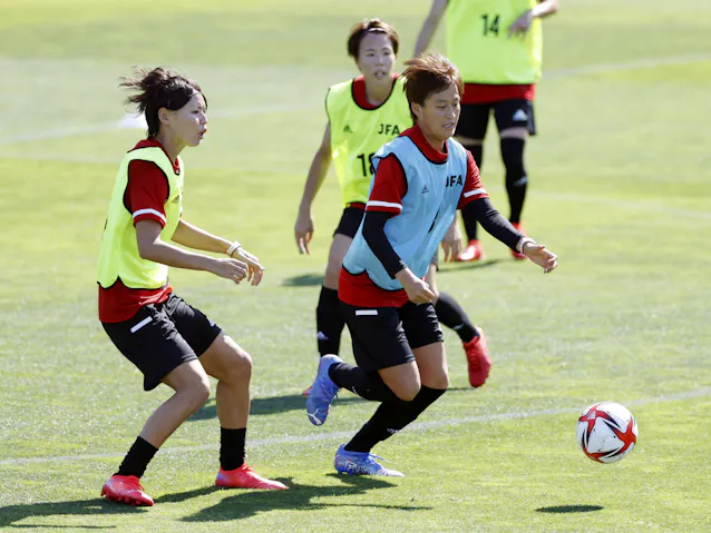 なでしこ 札幌市内で調整 高倉監督は頭痛で静養 日本経済新聞 なでしこ 札幌市内で調整 高倉監督は頭痛で静養 日本経済新聞