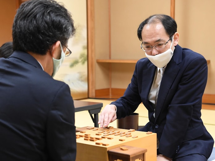 将棋王座戦 木村九段が挑戦 佐藤会長の快挙ならず 日本経済新聞 将棋王座戦 木村九段が挑戦 佐藤会長の快挙ならず 日本経済新聞