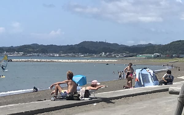 千葉県館山市は7月、海水浴場を一時設置していた