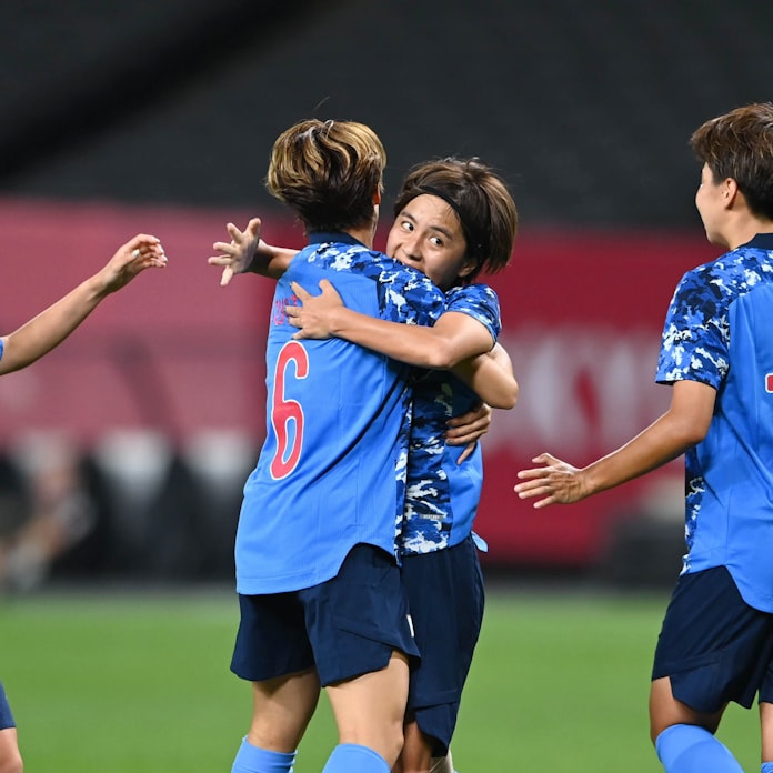 岩渕 エースの仕事 日本の窮地救う同点ゴール 日本経済新聞 岩渕 エースの仕事 日本の窮地救う同点ゴール 日本経済新聞