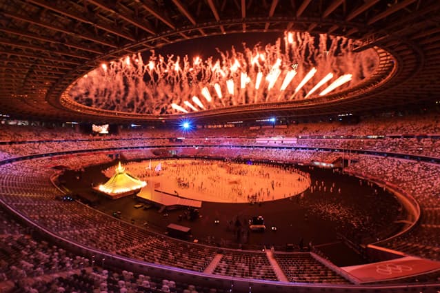 東京五輪が開幕 無観客で開会式 コロナ対策前面に 日本経済新聞 東京五輪が開幕 無観客で開会式 コロナ対策前面に 日本経済新聞