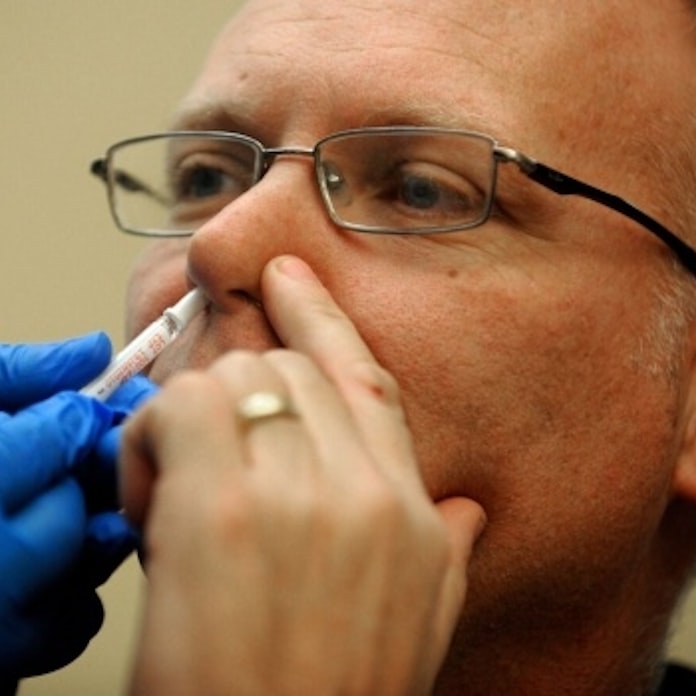 鼻で吸うコロナワクチンが臨床試験へ 期待される理由 日本経済新聞 鼻で吸うコロナワクチンが臨床試験へ 期待される理由 日本経済新聞