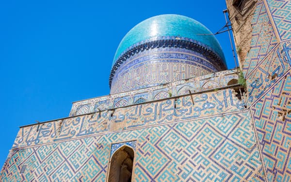 ビービー・ハーヌム・モスクのバンナーイー装飾（15世紀、ウズベキスタン・サマルカンド）(c)Zoonar/A.Flašker/amanaimages