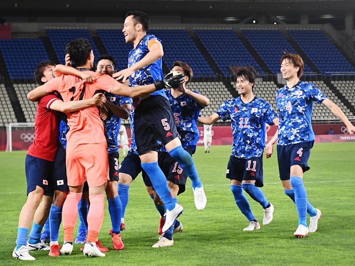 サッカー男子4強入り Pk戦でニュージーランドに勝利 日本経済新聞 サッカー男子4強入り Pk戦でニュージーランドに勝利 日本経済新聞