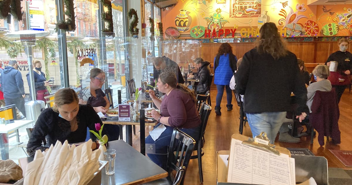 新型コロナ Ny市 店内飲食にワクチン接種証明を義務付け 米国初 日本経済新聞 新型コロナ Ny市 店内飲食にワクチン接種証明を義務付け 米国初 日本経済新聞