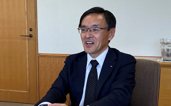 NTTコムウェアの黒岩真人社長は「外部企業向けの売上高は全体の3割まで引き上げたい」と話す