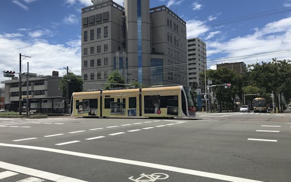 堺市が発表した次世代交通システムの構想では、阪堺線大小路駅の交差点をシームレスな乗り継ぎ施設に整備する