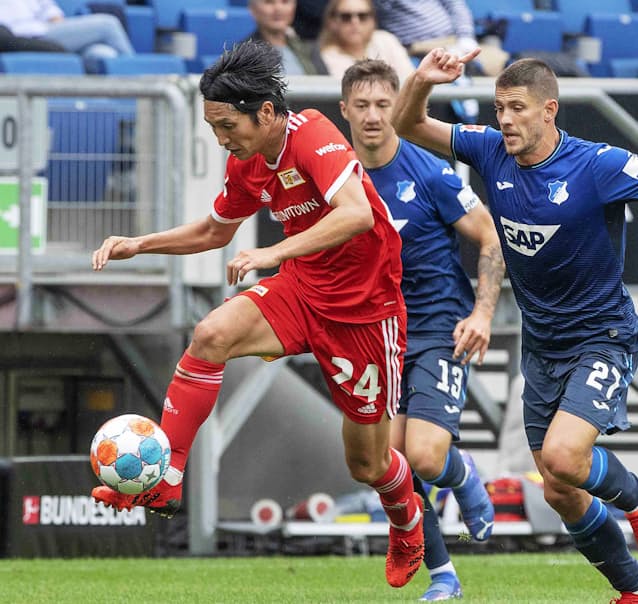 原口は終盤までプレー 海外サッカー 日本経済新聞 原口は終盤までプレー 海外サッカー 日本経済新聞