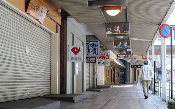 コロナ禍で観光など非製造業は大きな打撃を受けた(2020年4月、神奈川県箱根町)