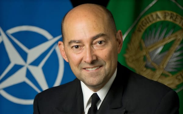James Stavridis 元米海軍大将。2009~13年北大西洋条約機構(NATO)欧州連合軍最高司令官。カーライル・グループ所属。