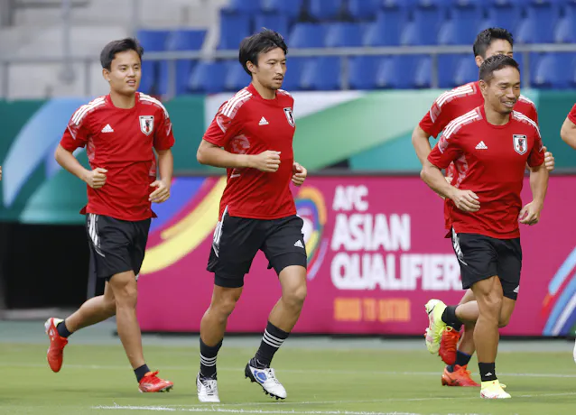 サッカー代表 2日オマーン戦へ最終調整 W杯最終予選 日本経済新聞 サッカー代表 2日オマーン戦へ最終調整 W杯最終予選 日本経済新聞