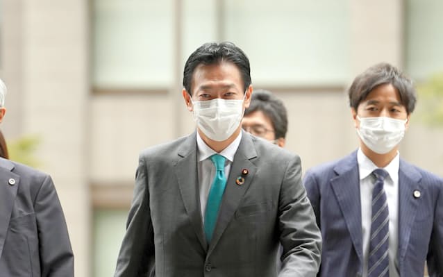 Ir汚職 秋元議員に懲役4年の実刑判決 東京地裁 日本経済新聞 Ir汚職 秋元議員に懲役4年の実刑判決 東京地裁 日本経済新聞