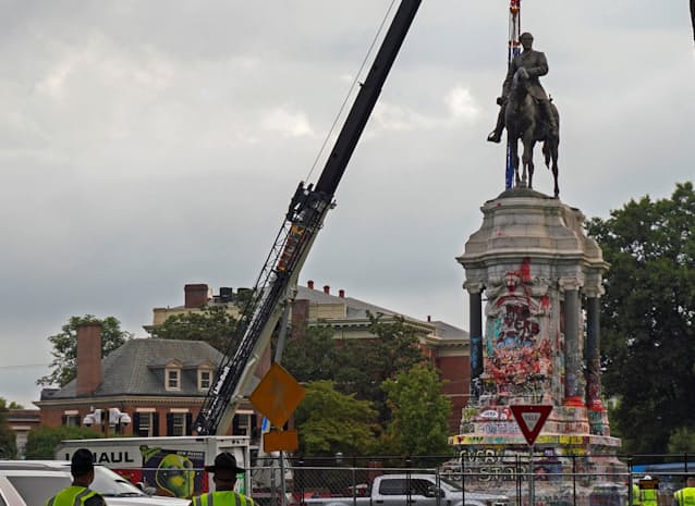 米南軍司令官の巨大像撤去 バージニア州リッチモンド 日本経済新聞 米南軍司令官の巨大像撤去 バージニア州リッチモンド 日本経済新聞