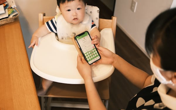 ファーストアセントのアプリ「パパッと育児」で記録し赤ちゃんの生活リズムを把握できる