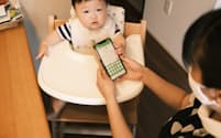 ファーストアセントのアプリ「パパッと育児」で記録し赤ちゃんの生活リズムを把握できる