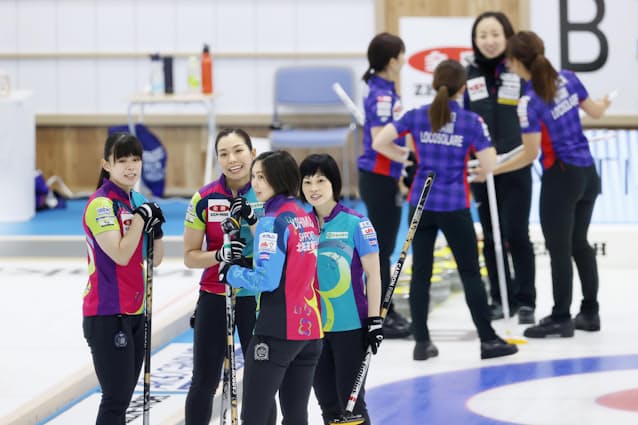 カーリング女子 北海道銀行が2勝1敗に 五輪代表決定戦 日本経済新聞