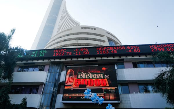 新規公開株を含め好調が続くインド株式市場（2021年1月　ムンバイ証取外観）