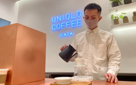 ユニクロが銀座店を改装 博物館 意識 初のカフェも 日本経済新聞 ユニクロが銀座店を改装 博物館 意識 初のカフェも 日本経済新聞