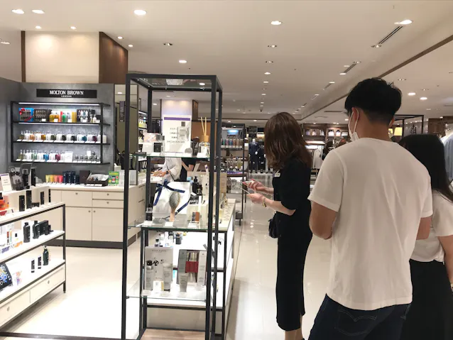 メンズコスメ盛況 福岡百貨店に専用売り場 コロナ影響 日本経済新聞 メンズコスメ盛況 福岡百貨店に専用売り場 コロナ影響 日本経済新聞