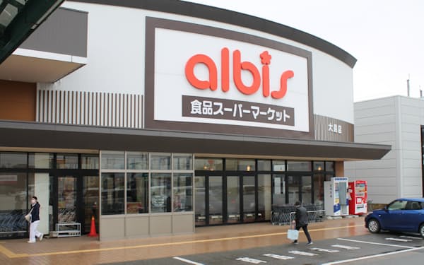 アルビスは富山県に本社を置き北陸で店舗を増やしているほか、今夏には名古屋市にも出店した（富山県射水市の店舗）