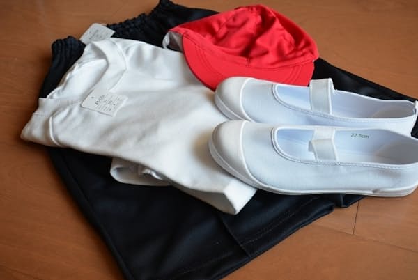 小学校に入学すると次々に学用品を購入することに(写真はイメージ=PIXTA) 小学校に入学すると次々に学用品を購入することに(写真はイメージ=PIXTA)