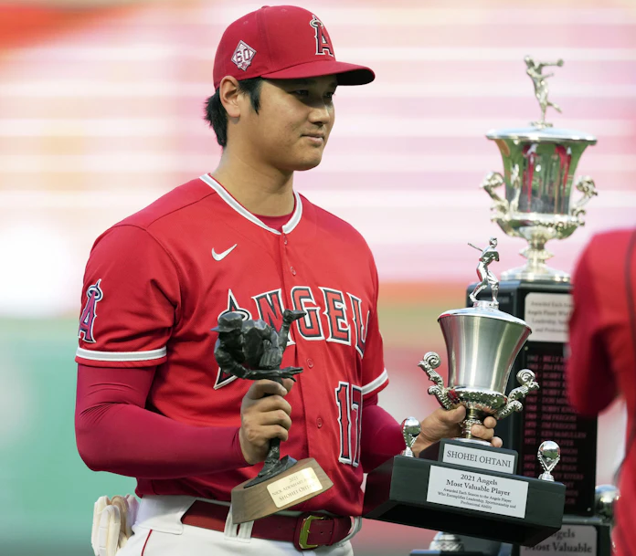 大谷 エンゼルスmvpに 最優秀投手と同時受賞 日本経済新聞