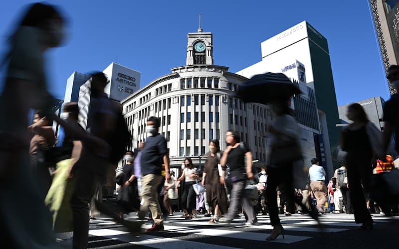 緊急事態宣言下の東京・銀座を行き交う人たち(2021年9月19日) 緊急事態宣言下の東京・銀座を行き交う人たち(2021年9月19日)