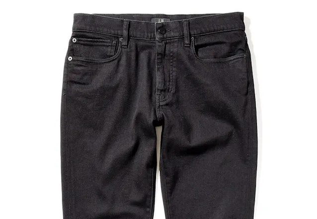 最強デニムで実現 大人ファッション定番の黒コーデ Nikkei Style 最強デニムで実現 大人ファッション定番の黒コーデ Nikkei Style
