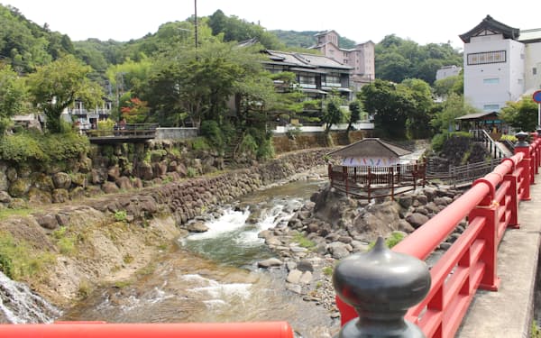 三島信金は観光地の多い伊豆地域を営業区域とする(伊豆市の修善寺温泉)