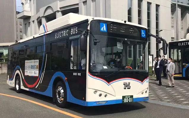 阪急バス 再エネ由来の電気バス 大阪大学キャンパスで 日本経済新聞