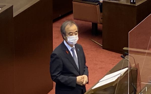 花角知事は本会議終了後、新内閣の顔ぶれについて「３分の２が初入閣と清新な印象を受けた」と記者団に述べた（4日、新潟県議会）