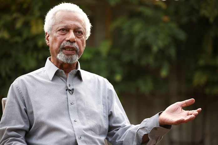 ノーベル文学賞に アフリカ人作家 選んだ本音は 日本経済新聞 ノーベル文学賞に アフリカ人作家 選んだ本音は 日本経済新聞