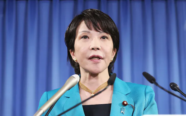 自民党の高市早苗政調会長(1日、党本部)