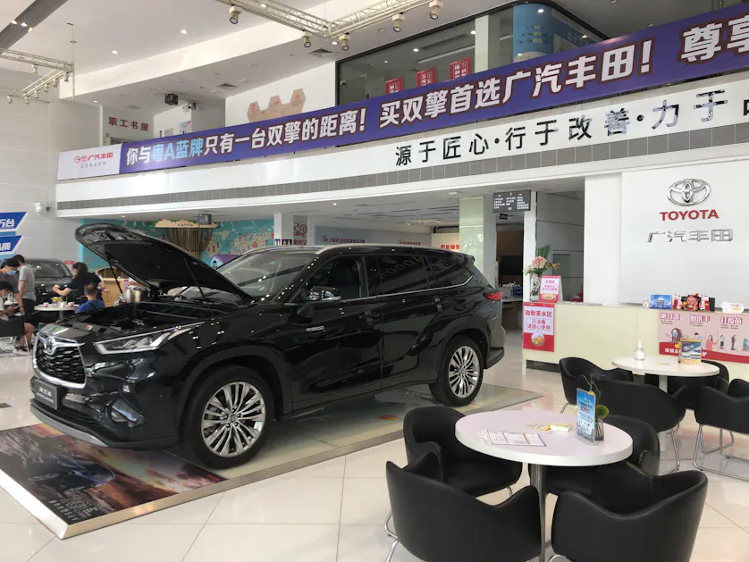 トヨタの9月中国販売35%減、ホンダや日産もマイナス: 日本経済新聞