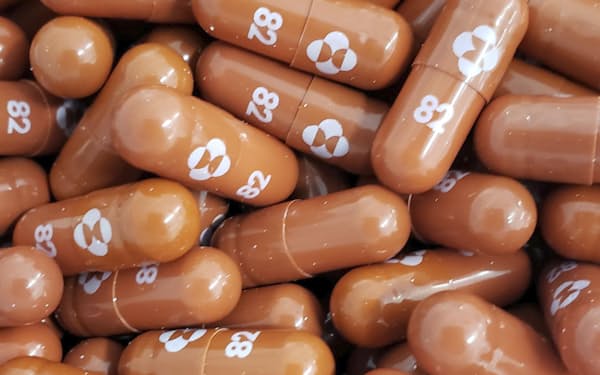 新型コロナ コロナ飲み薬を英が承認 軽症者向け 米メルクなど開発 日本経済新聞