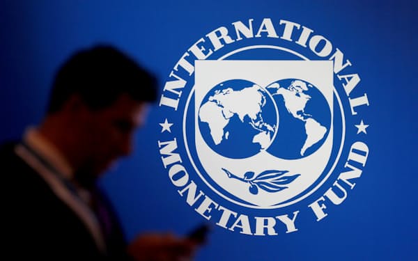 IMFは仮想通貨の膨張など新たな金融リスクに神経をとがらせる（2018年、インドネシア）=ロイター