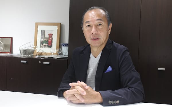日本ソムリエ協会の田崎会長は日本ワインの課題も指摘する（7月上旬、都内）