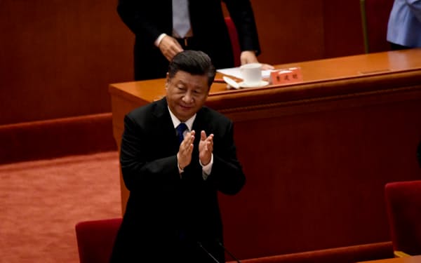 中国の習近平国家主席（2021年10月９日、北京の人民大会堂）