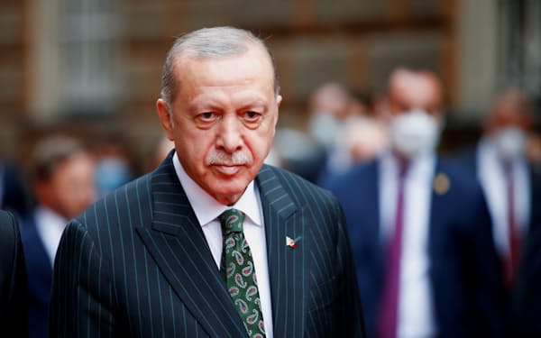 トルコのエルドアン大統領は中央銀行への支配を強め、度々の幹部更迭も辞さない＝ロイター