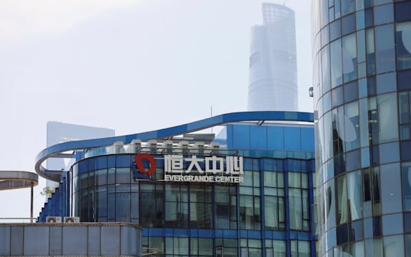 中国恒大の株式は21日から取引を再開した＝ロイター