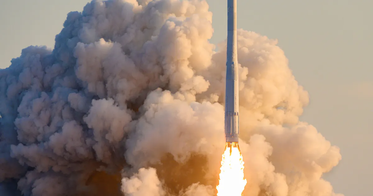 韓国 初の国産ロケット打ち上げ 軌道投入には失敗 日本経済新聞 韓国 初の国産ロケット打ち上げ 軌道投入には失敗 日本経済新聞