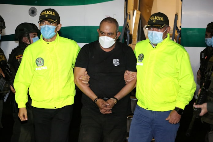 コロンビア 麻薬組織の首領逮捕 コカイン輸出容疑 日本経済新聞 コロンビア 麻薬組織の首領逮捕 コカイン輸出容疑 日本経済新聞