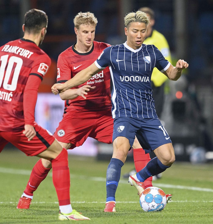 浅野が先制アシスト 鎌田らフル出場 海外サッカー 日本経済新聞 浅野が先制アシスト 鎌田らフル出場 海外サッカー 日本経済新聞