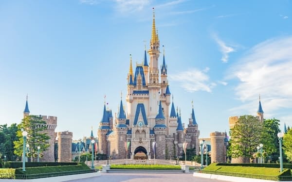 米ディズニー パーク回復支えた 値上げ 売上高最高 日本経済新聞 米ディズニー パーク回復支えた 値上げ 売上高最高 日本経済新聞