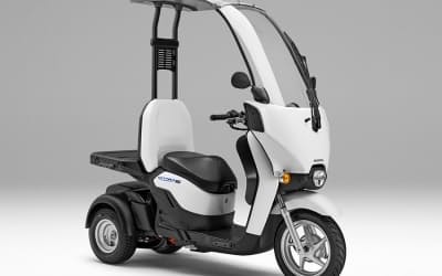 ホンダが発売する電動バイク「ジャイロキャノピーイー」