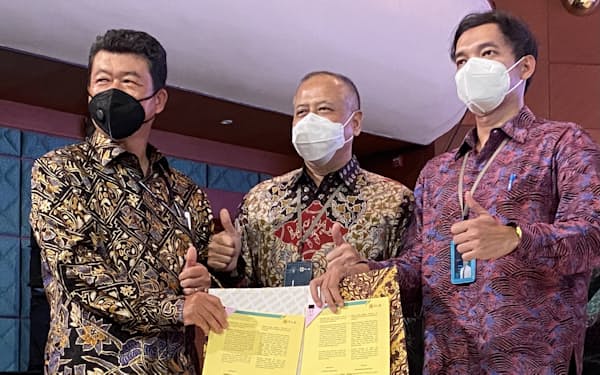 住友商事はインドネシア国営電力PLNと脱炭素協力で覚書を結んだ（10月29日、ジャカルタ）