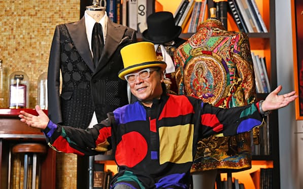 辛口評論でバッサリ 服で個性引き出す ドン小西さん 日本経済新聞 辛口評論でバッサリ 服で個性引き出す ドン小西さん 日本経済新聞