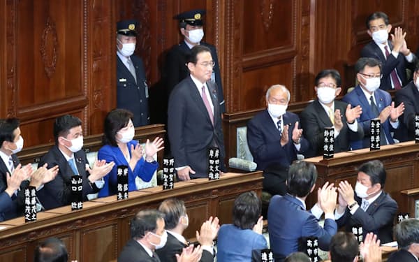 岸田首相は衆院選を受けた特別国会で第101代首相に選出され、再スタートを切った