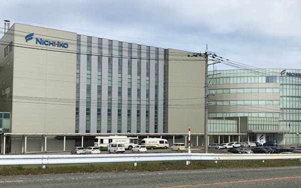 業務停止命令を受けて3月5日から32日間生産を停止していた日医工の富山第一工場(富山県滑川市)