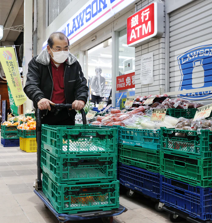 ローソン 相棒は地元青果店 採れたてを 棚貸し 販売 日本経済新聞 ローソン 相棒は地元青果店 採れたてを 棚貸し 販売 日本経済新聞